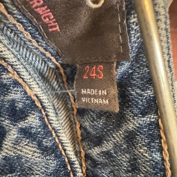 Torrid Womans Medium Wash Denim Button-Fly Jeans With High Rise Straight Legs - Picture 11 of 15